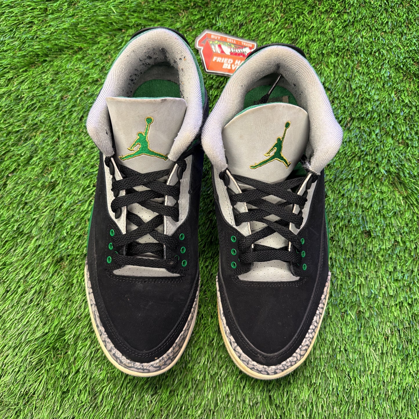Air Jordan 3 Retro 'Pine Green'
