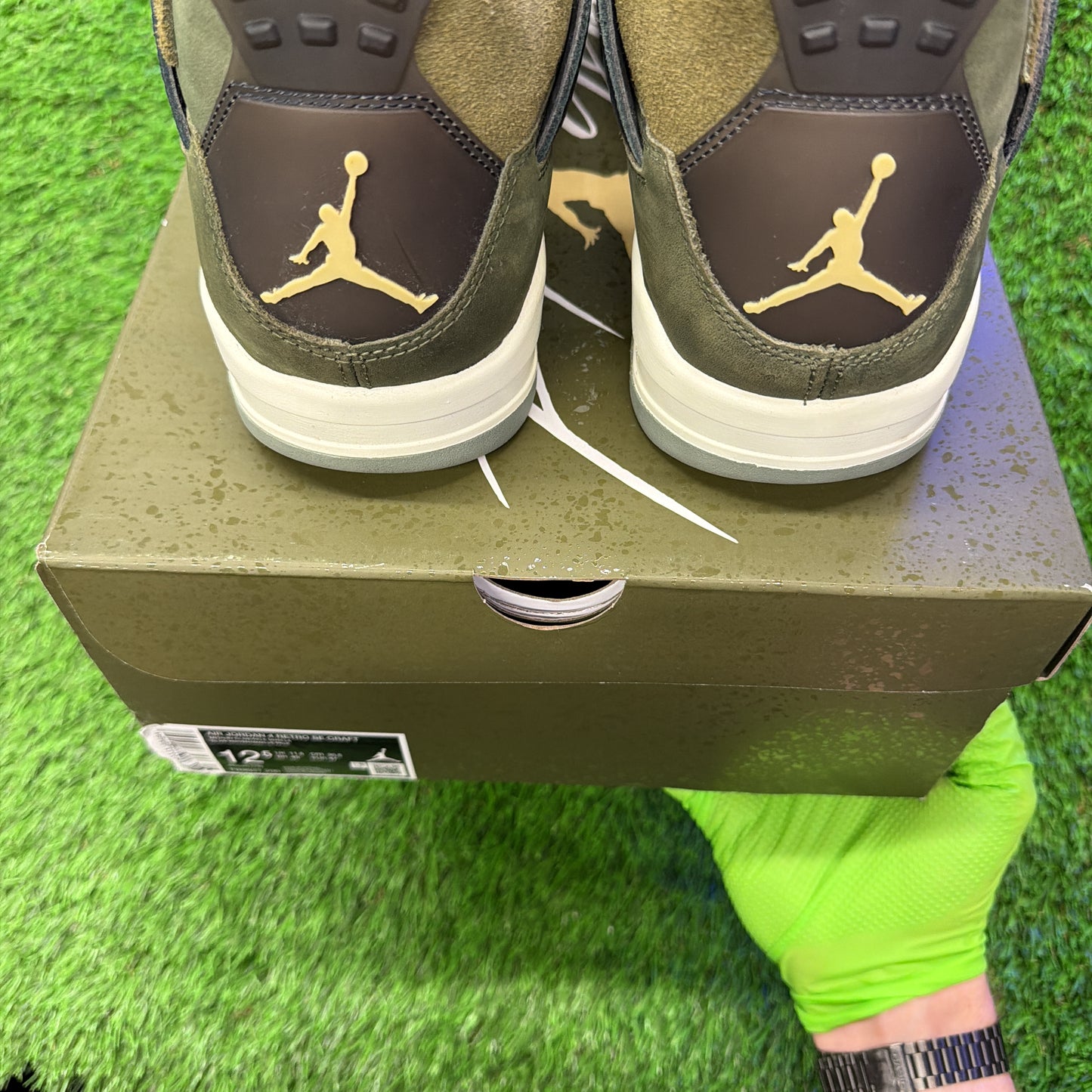 Air Jordan 4 Retro SE Craft 'Olive'