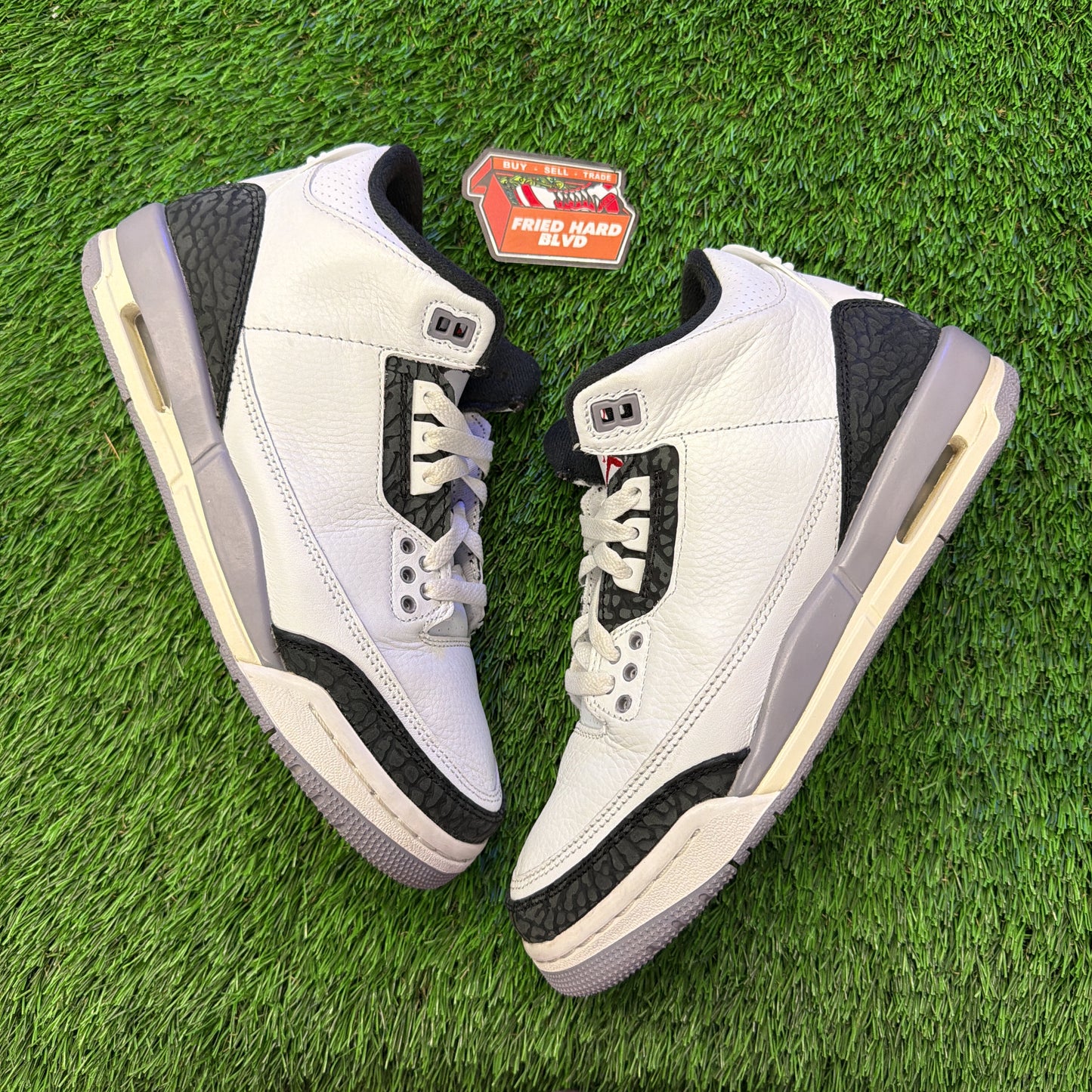 Jordan 3 Retro Cement Grey (GS)
