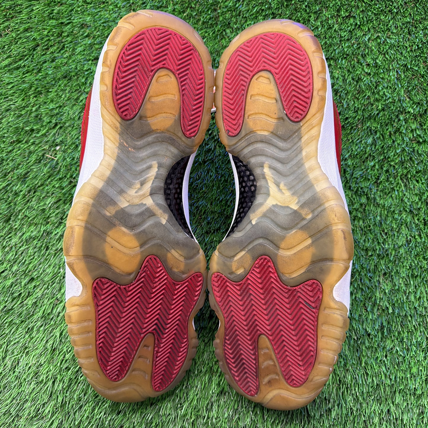 Air Jordan 11 Retro Low 'Cherry' 2016