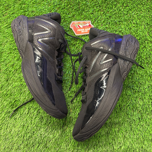 New Balance Black Sneaker 'Black'