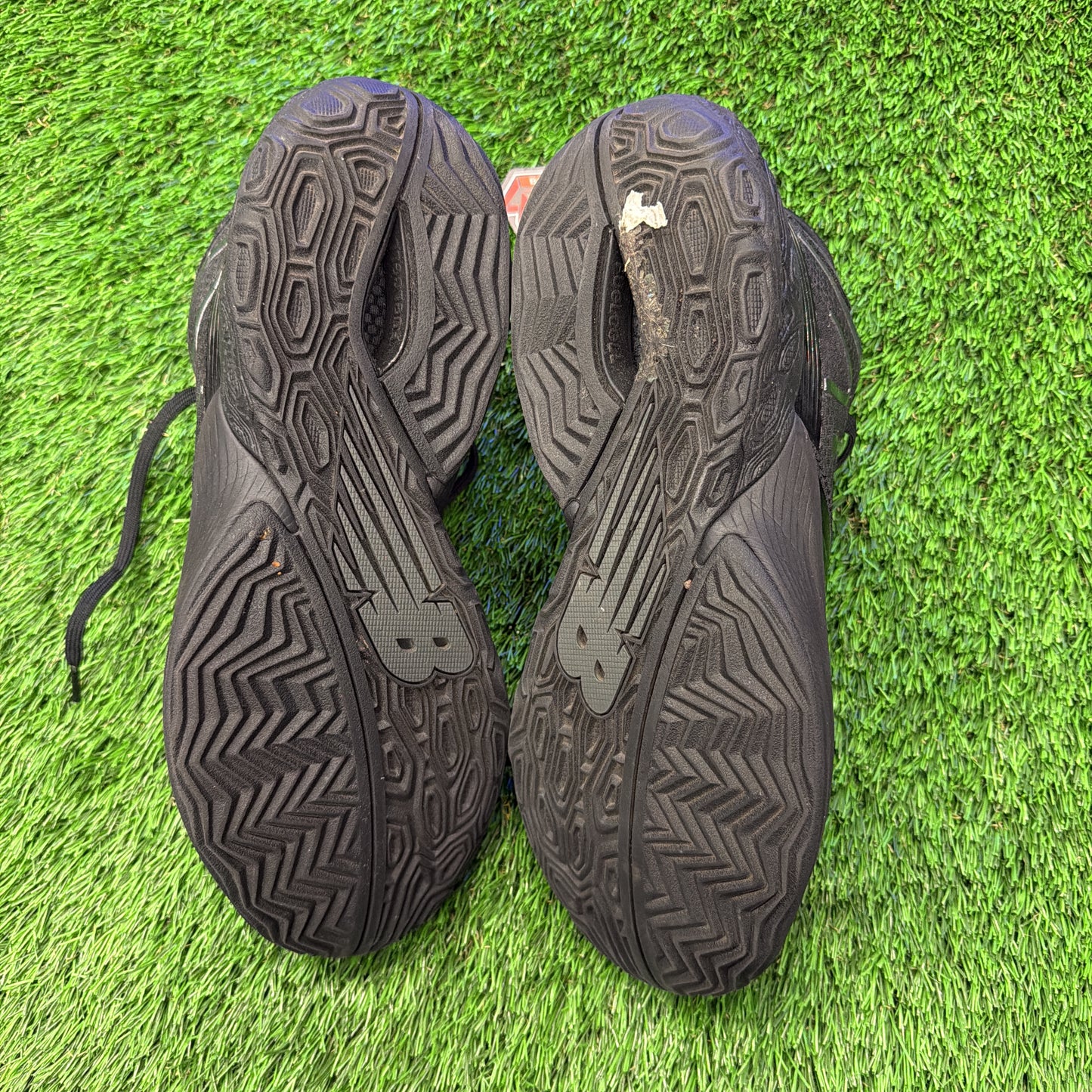 New Balance Black Sneaker 'Black'