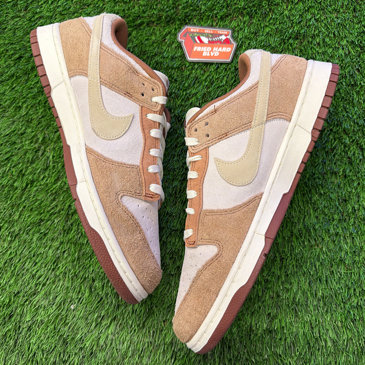 Nike Dunk Low Medium Curry