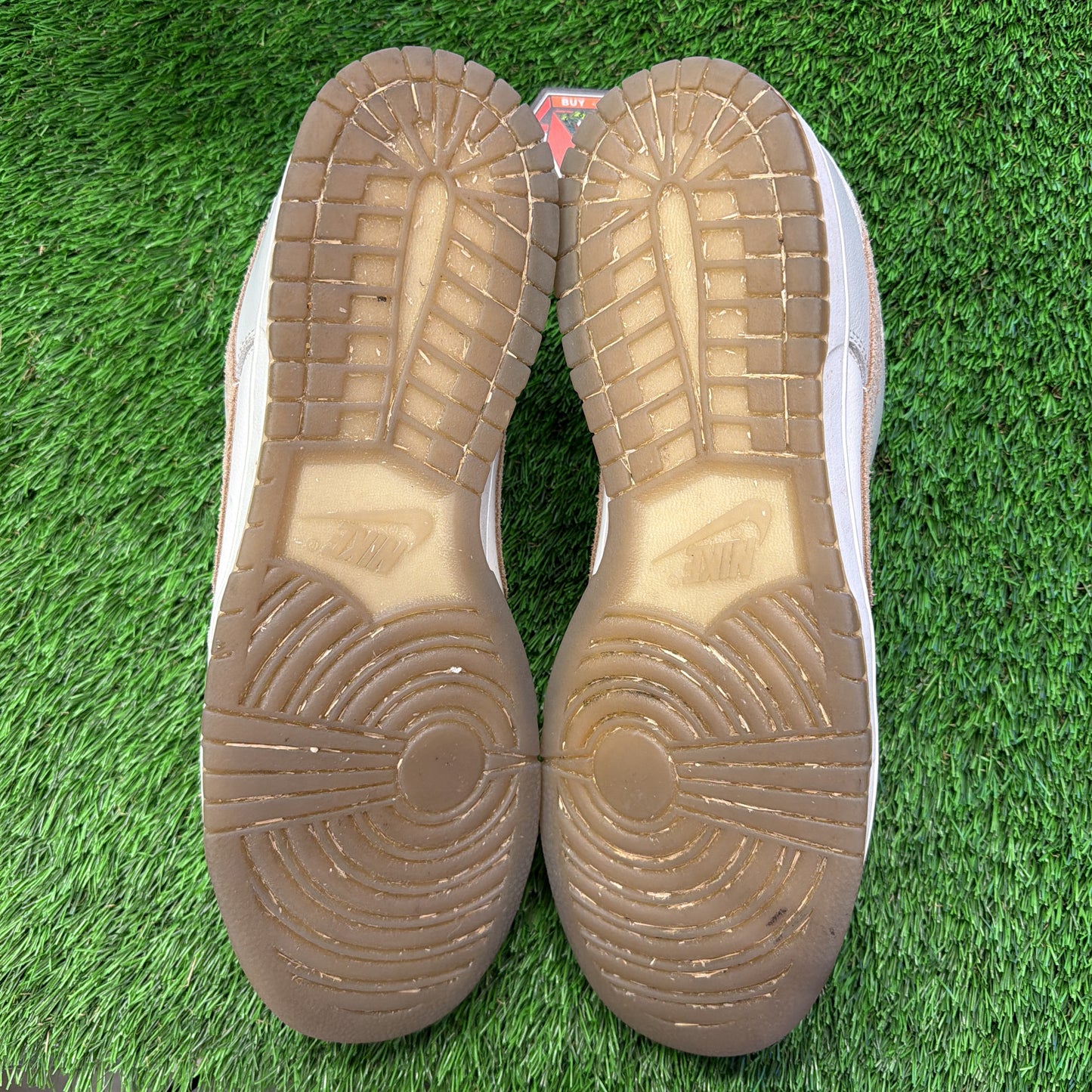 Nike Dunk Low SE 'Phantom Khaki'