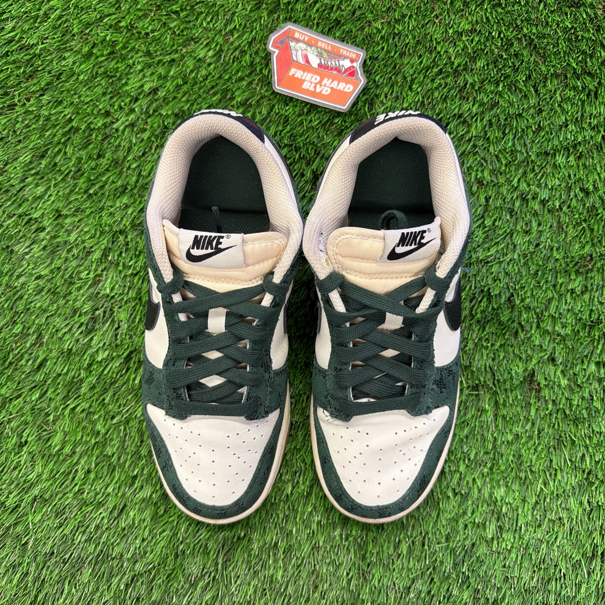 Nike Wmns Dunk Low 'Green Snake'