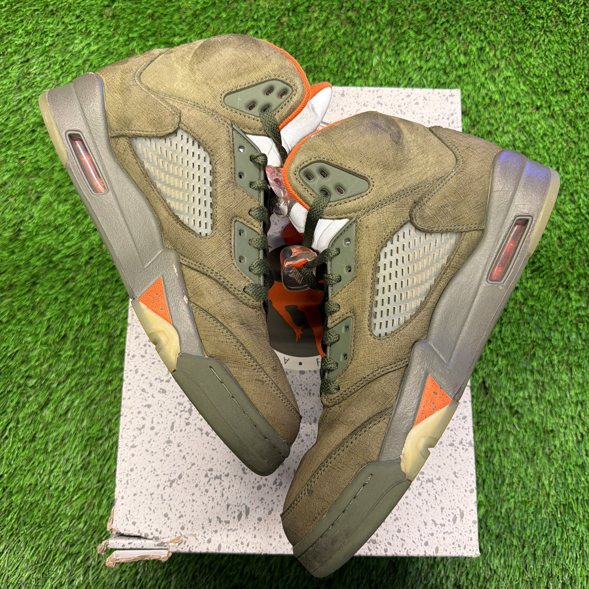 Air Jordan 5 Retro 'Olive' 2024