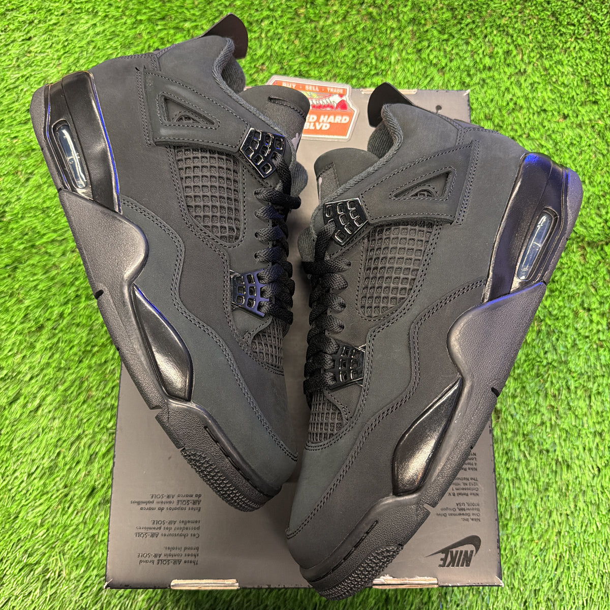 Jordan 4 Retro Black Cat (2025)