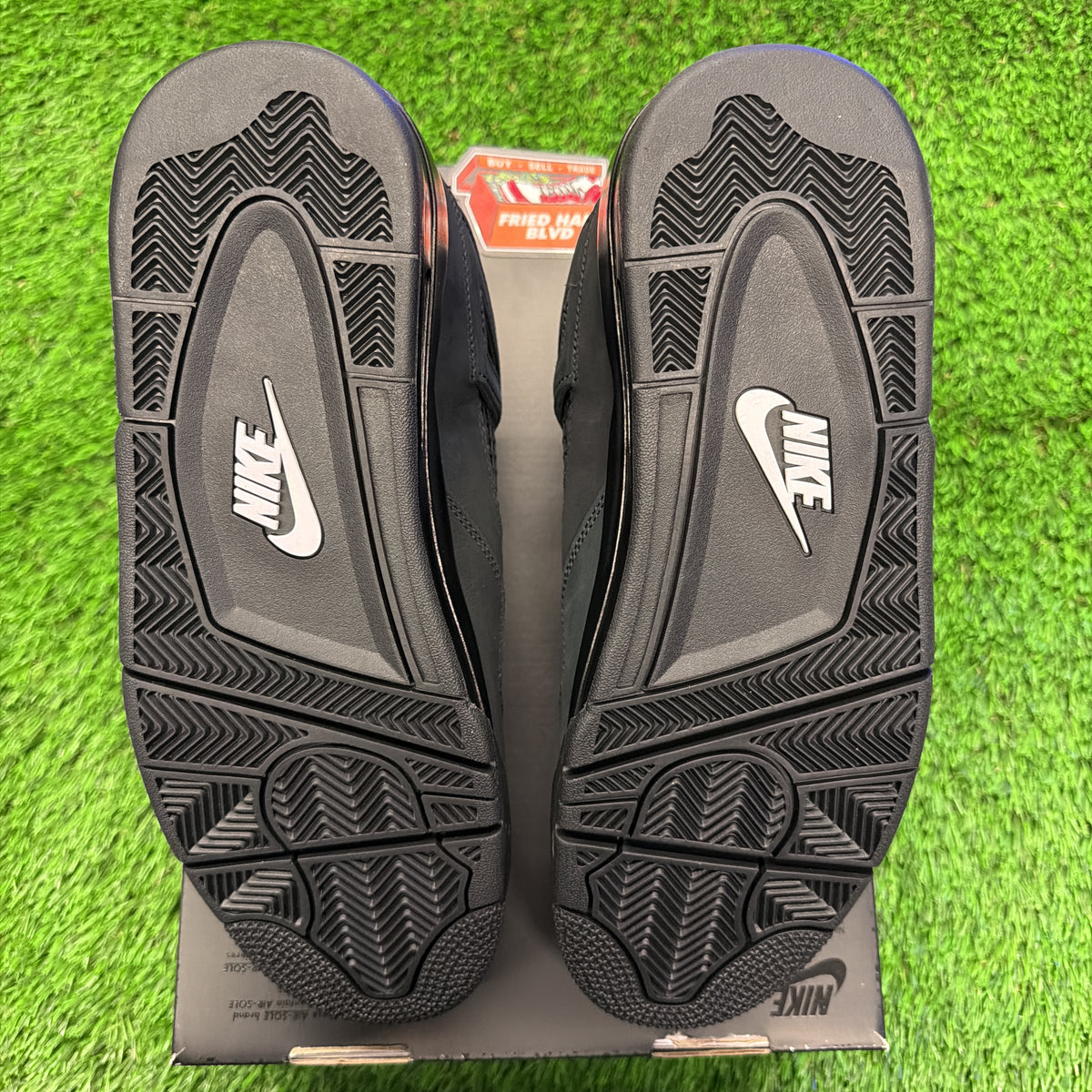 Jordan 4 Retro Black Cat (2025)