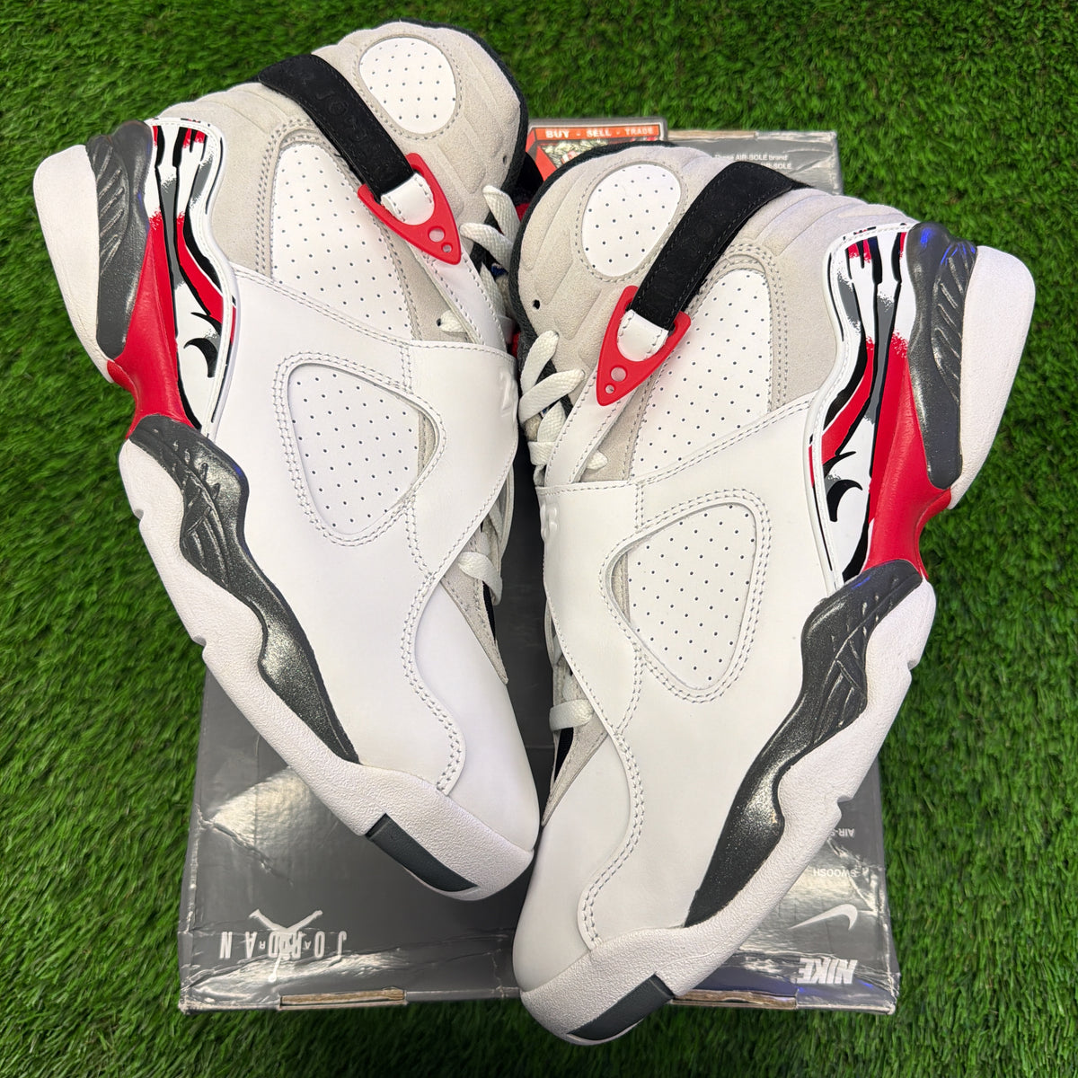 Air Jordan 8 Retro 'Bugs Bunny' 2025