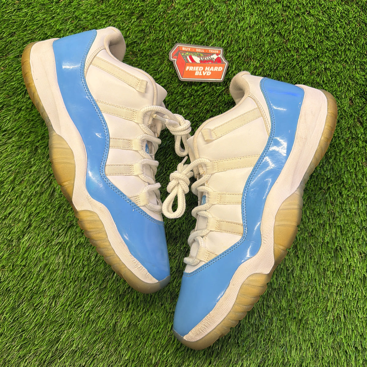 Air Jordan 11 Retro Low 'UNC' 2017