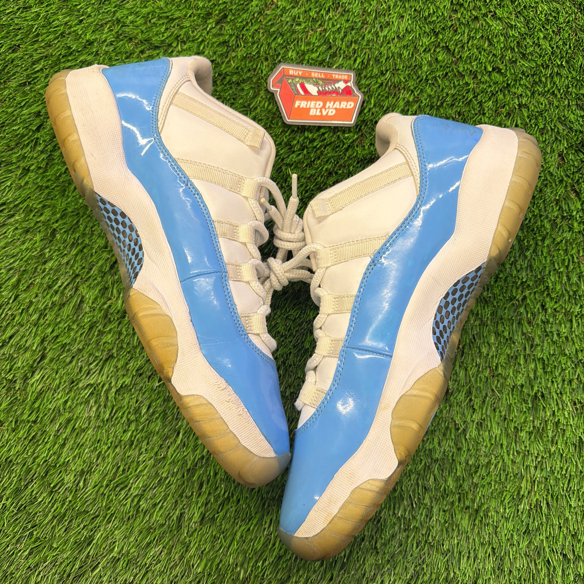 Air Jordan 11 Retro Low 'UNC' 2017