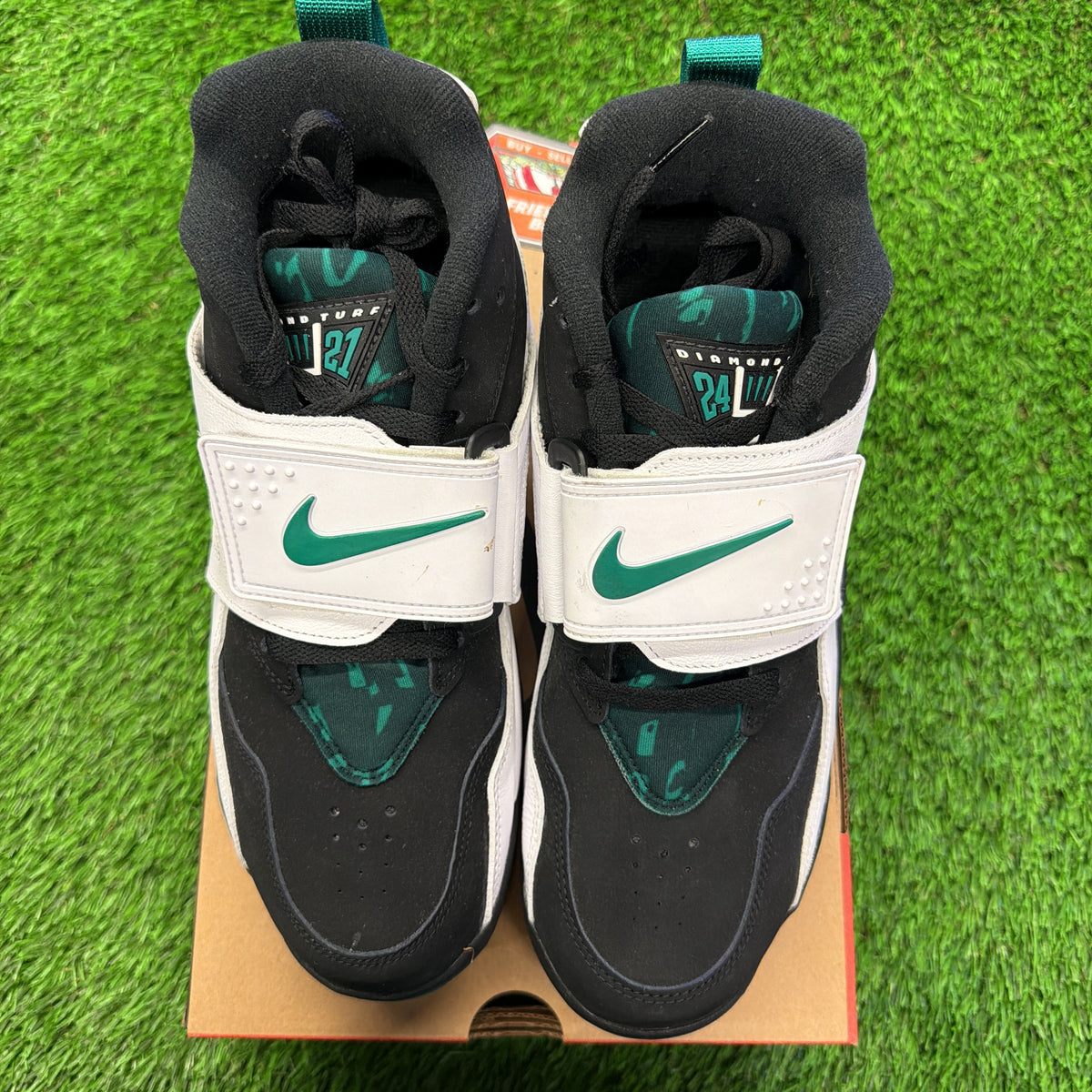 Nike Air Diamond Turf 'Emerald' 2025