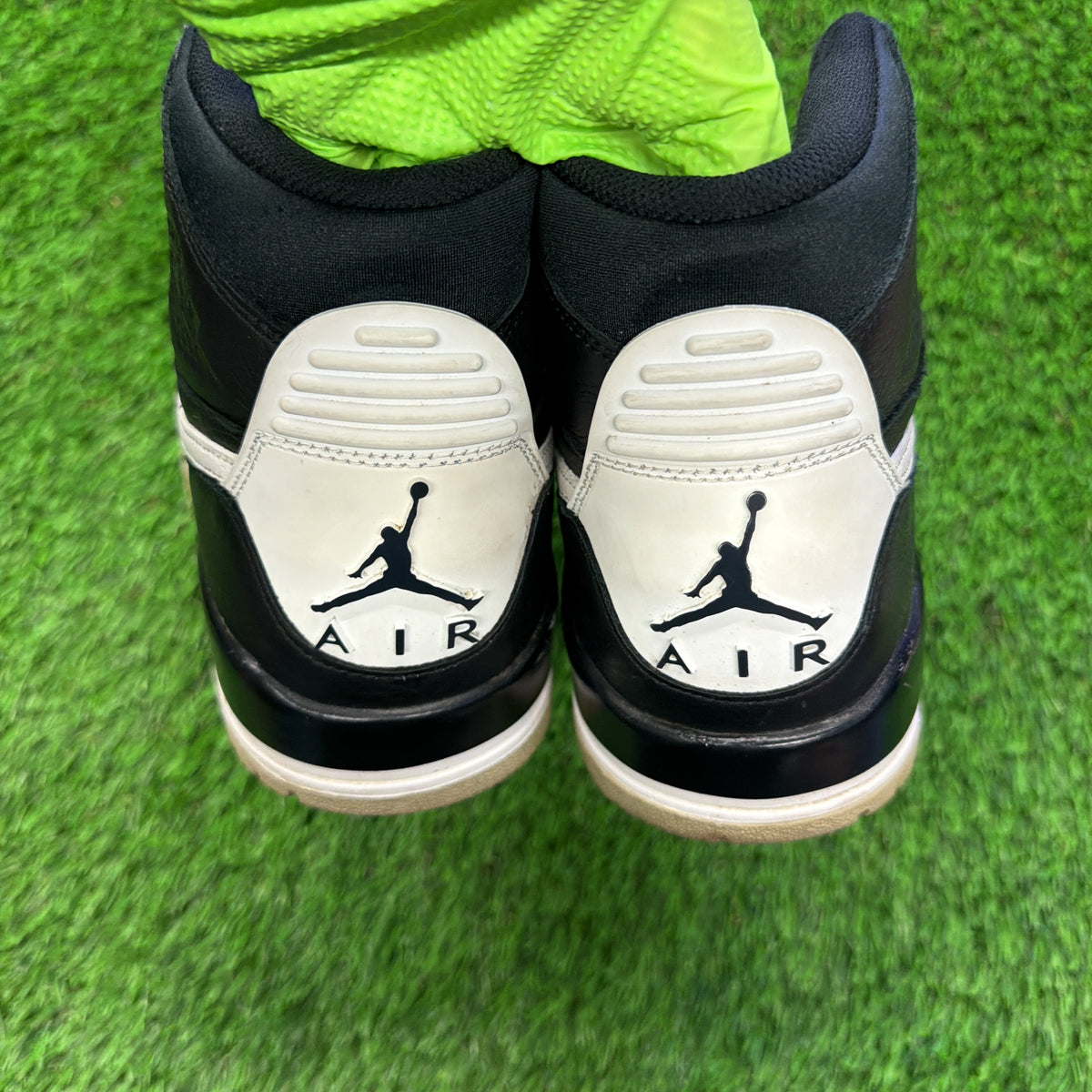 Air Jordan Legacy 312 'Black Cement'