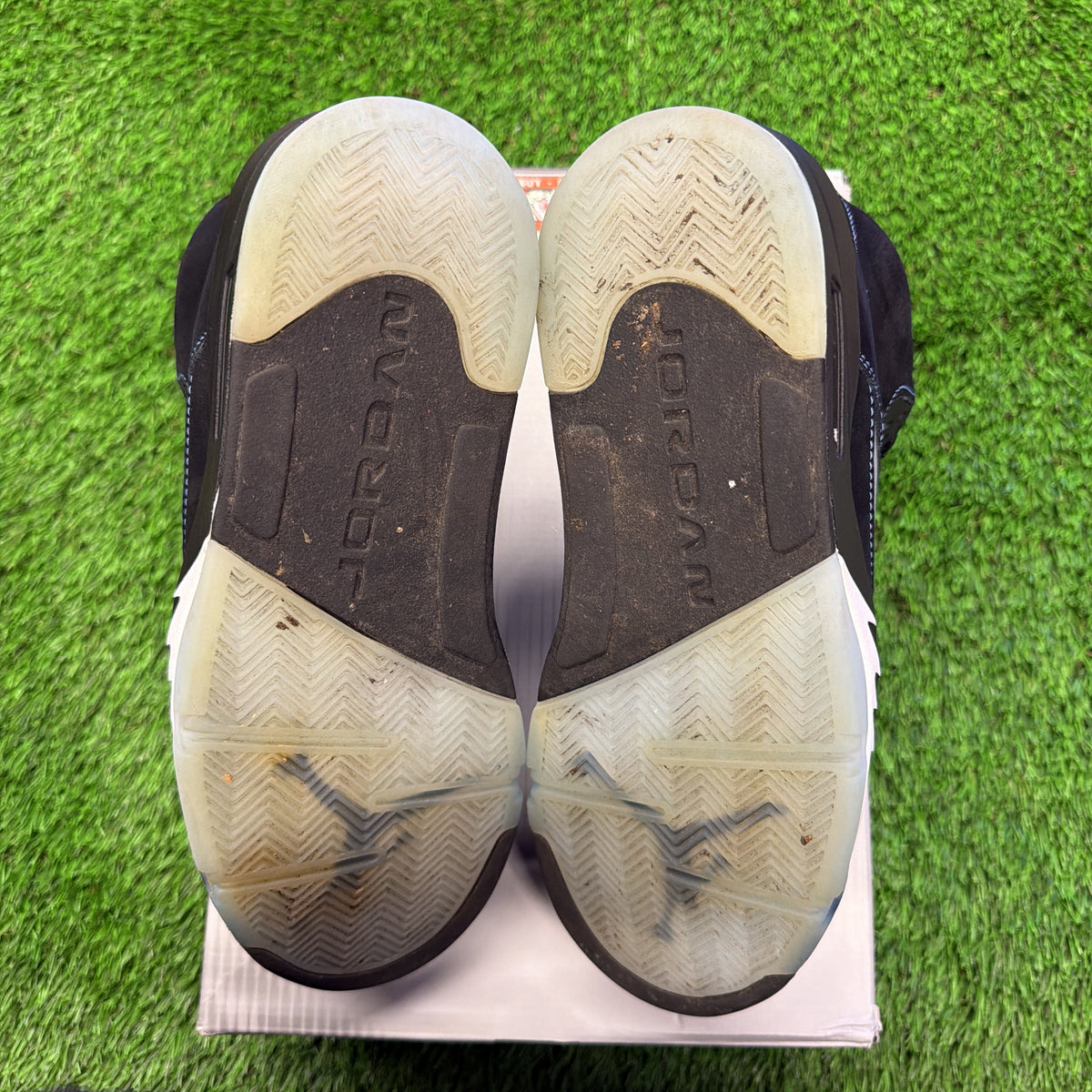 Air Jordan 5 Retro 'Black Carolina / UNC' 2026