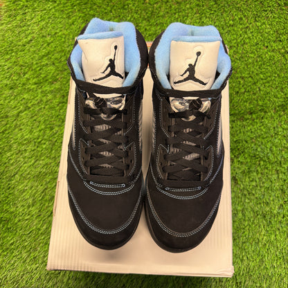 Air Jordan 5 Retro 'Black Carolina / UNC' 2026