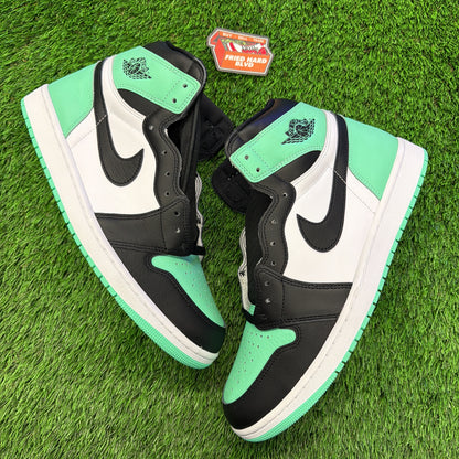 Air Jordan 1 Retro High OG 'Green Glow'