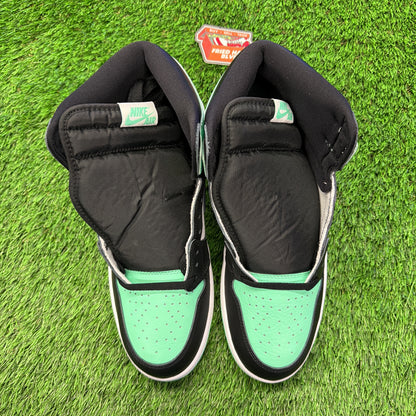 Air Jordan 1 Retro High OG 'Green Glow'