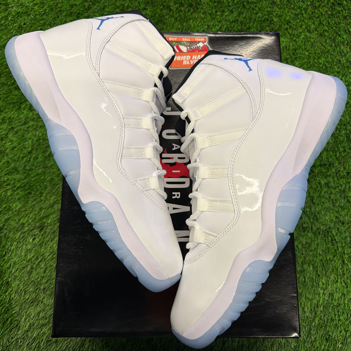 Air Jordan 11 Retro 'Legend Blue / Columbia' 2024 SIZE 12M/13.5W