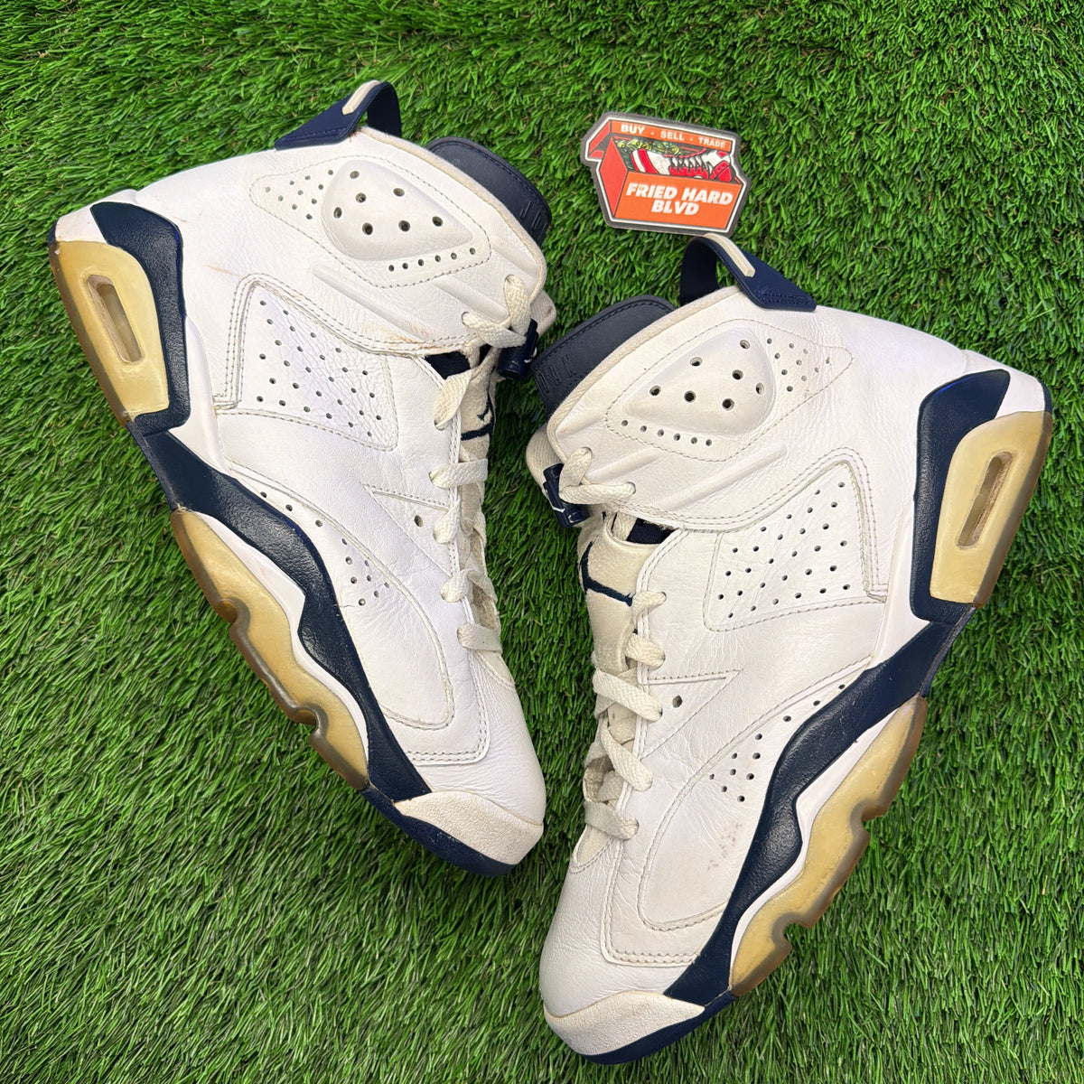 Air Jordan 6 Retro 'Midnight Navy' 2022 SIZE 9.5M/11W