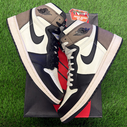 Air Jordan 1 Retro High OG 'Dark Mocha' SIZE 10M/11.5W