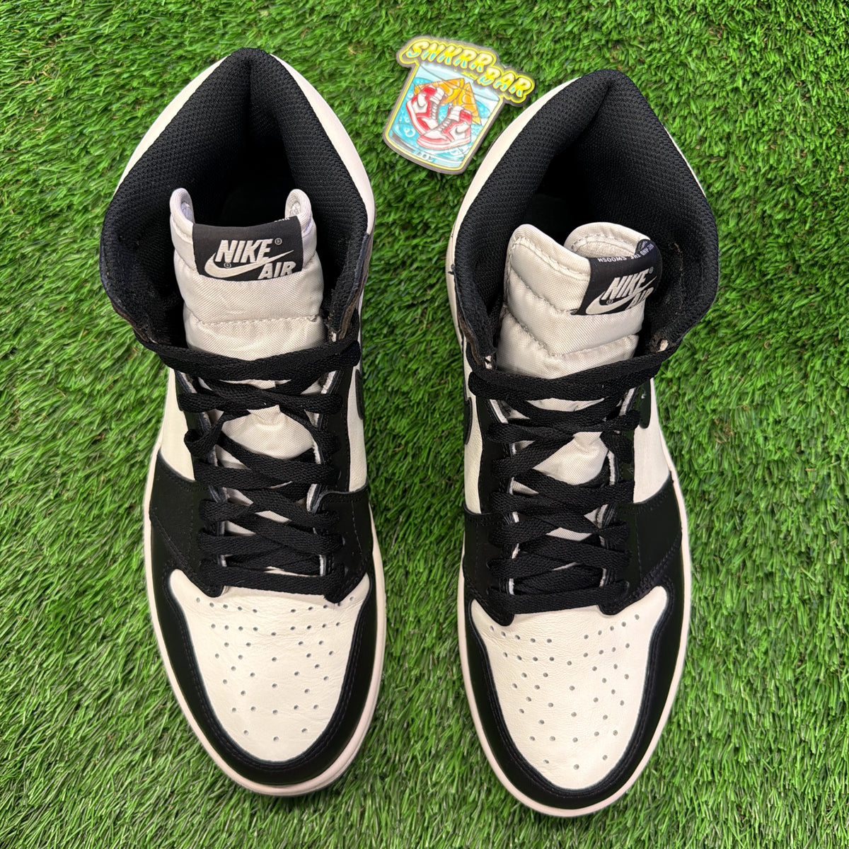 Jordan 1 Retro High Dark Mocha SIZE 10.5M/12W