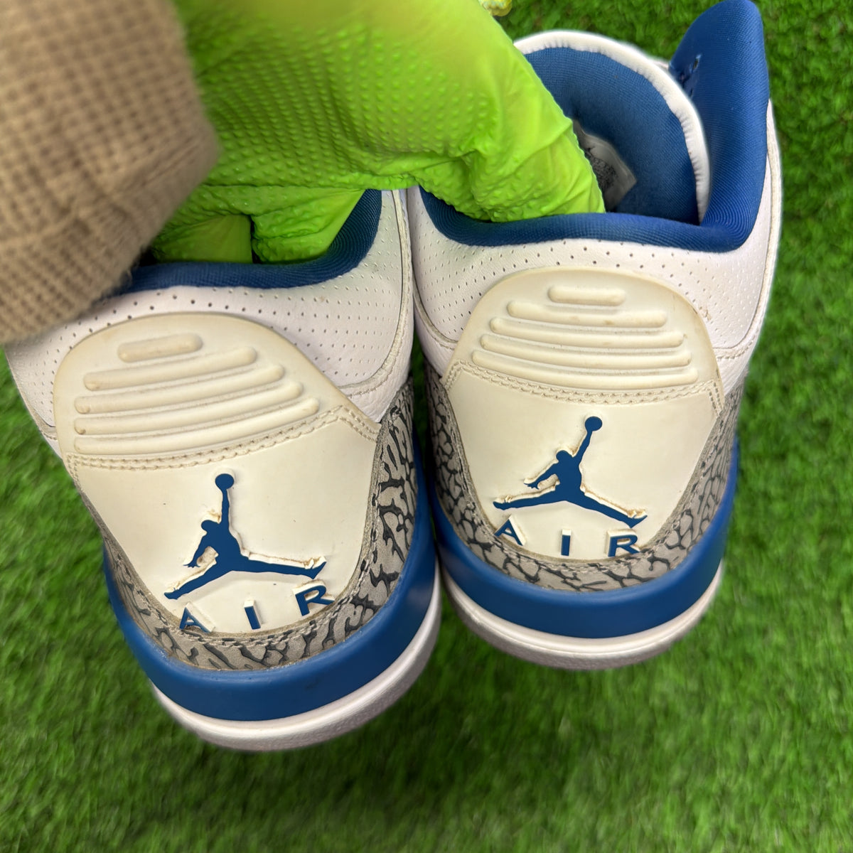 Air Jordan 3 Retro 'Washington Wizards' SIZE 10.5M/12W