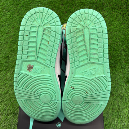 Air Jordan 1 Retro High OG 'Green Glow' SIZE 6.5M/8W