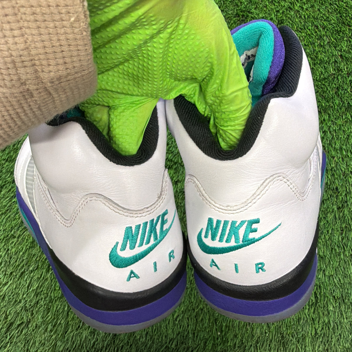 Air Jordan 5 Retro 'Grape' 2025 SIZE 11M/12.5W