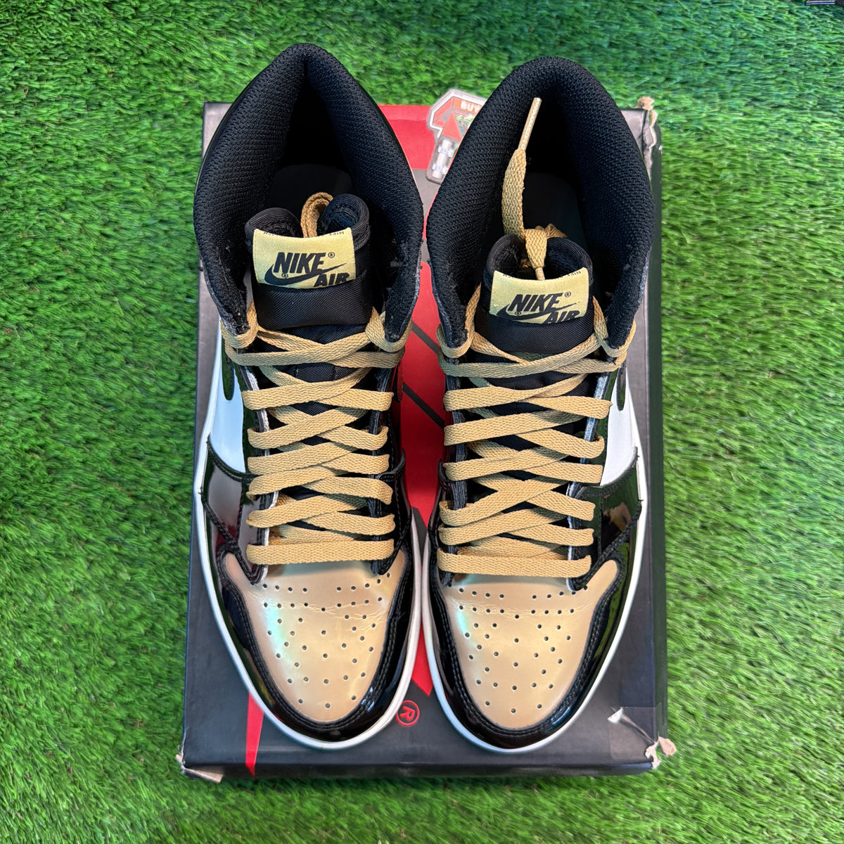 Air Jordan 1 Retro High OG NRG 'Gold Toe' SIZE 10.5M/12W