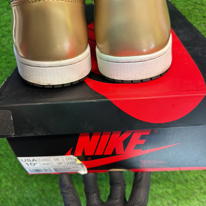 Air Jordan 1 Retro High OG NRG 'Gold Toe' SIZE 10.5M/12W