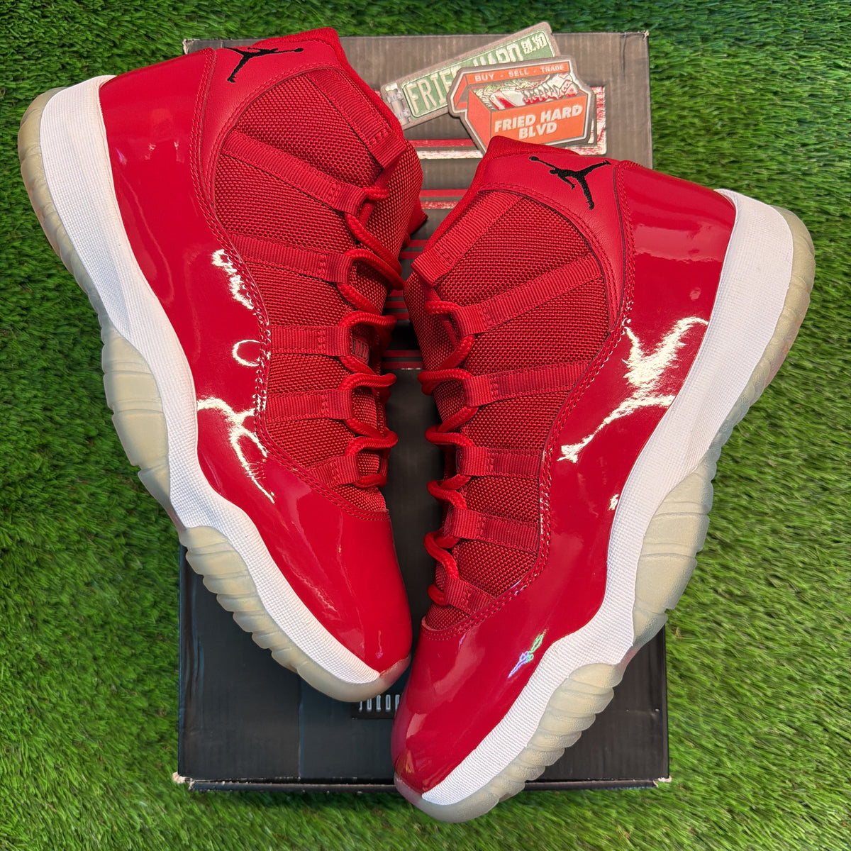Air Jordan 11 Retro 'Win Like '96' SIZE 10.5M/12W