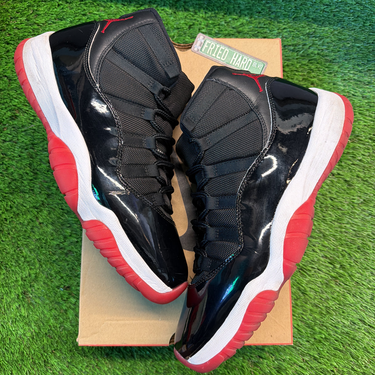Air Jordan 11 Retro 'Bred' 2019 SIZE 11.5M/13W