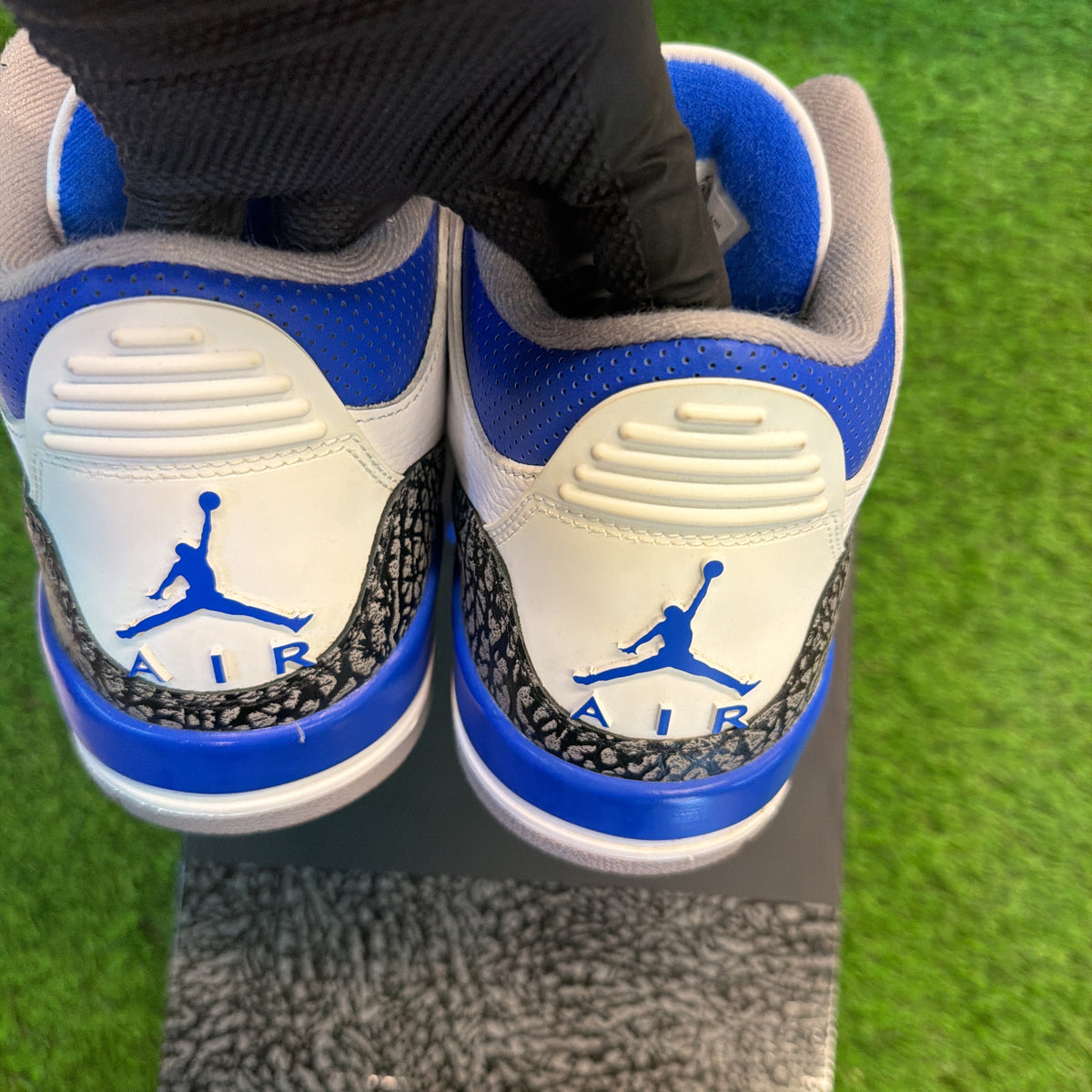 Air Jordan 3 Retro 'Racer Blue' SIZE 10.5M/12W