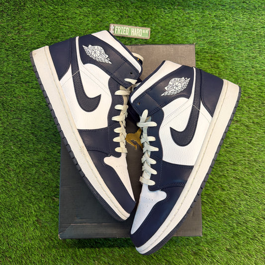 Air Jordan 1 Retro Mid 'Obsidian' SIZE 10.5M/12W