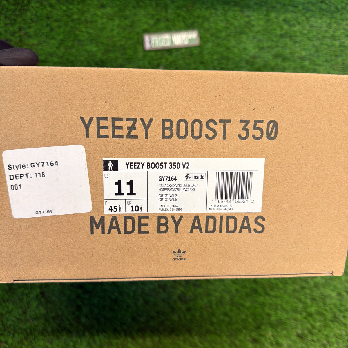 adidas Yeezy Boost 350 V2 'Dazzling Blue' SIZE 11M/12.5W