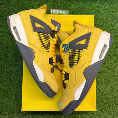 Air Jordan 4 Retro 'Lightning' 2021 SIZE 12M/13.5W