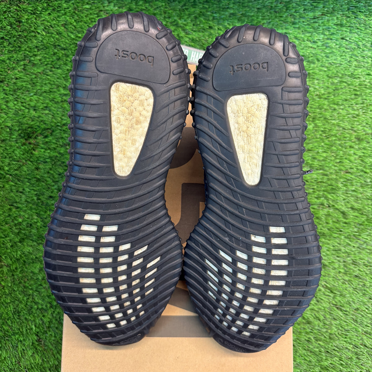 adidas Yeezy Boost 350 V2 'Black Non-Reflective' SIZE 11.5M/13W