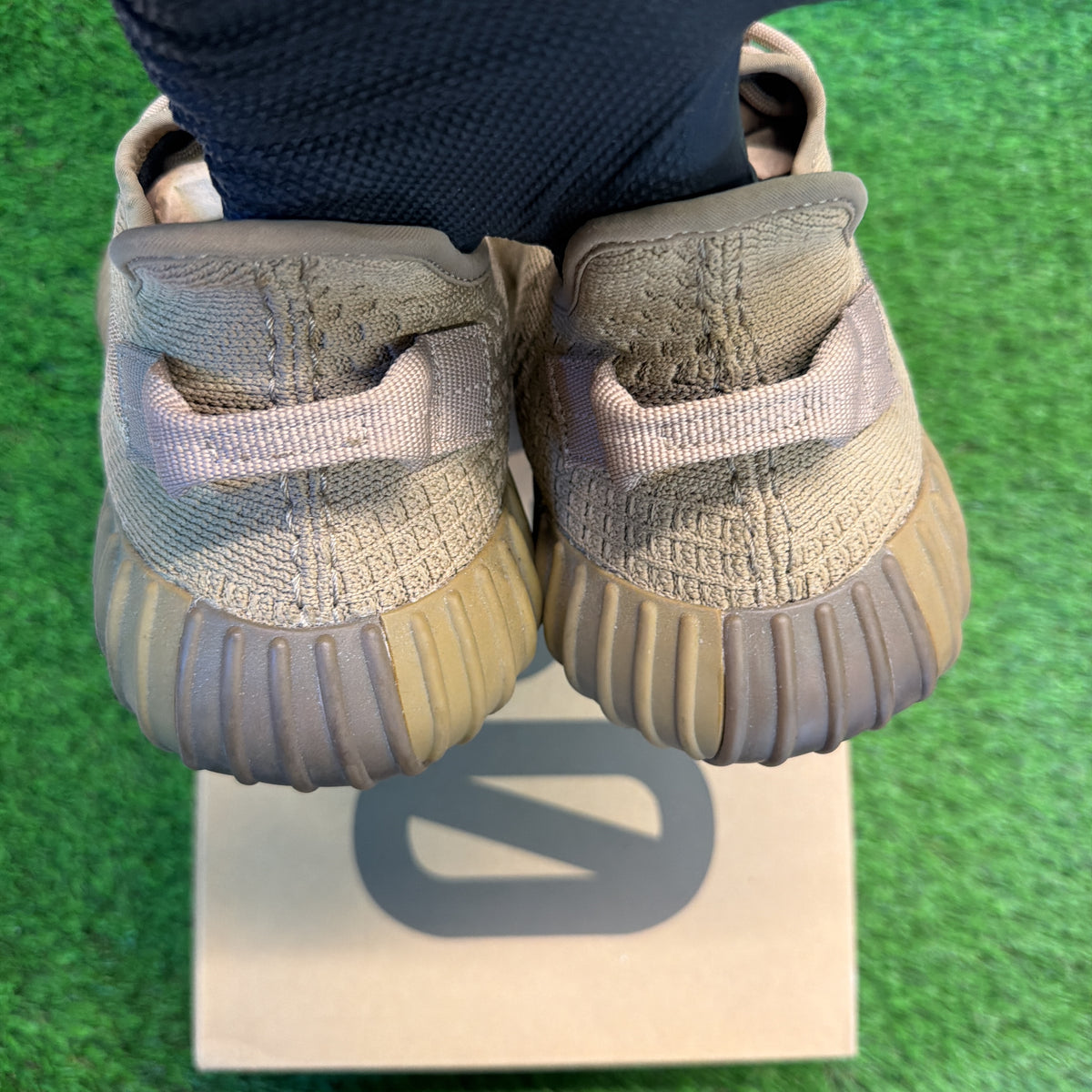 adidas Yeezy Boost 350 V2 'Earth' SIZE 11.5M/13W