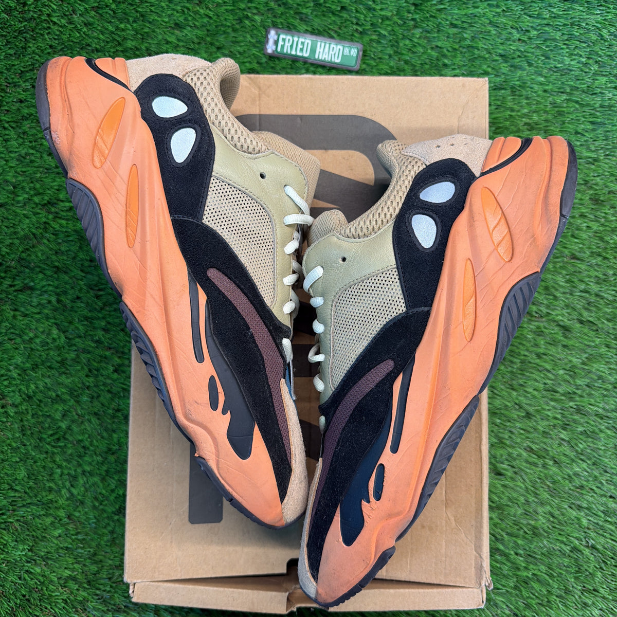 adidas Men's Yeezy Boost 700 'Enflame Amber' SIZE 12M/13.5W