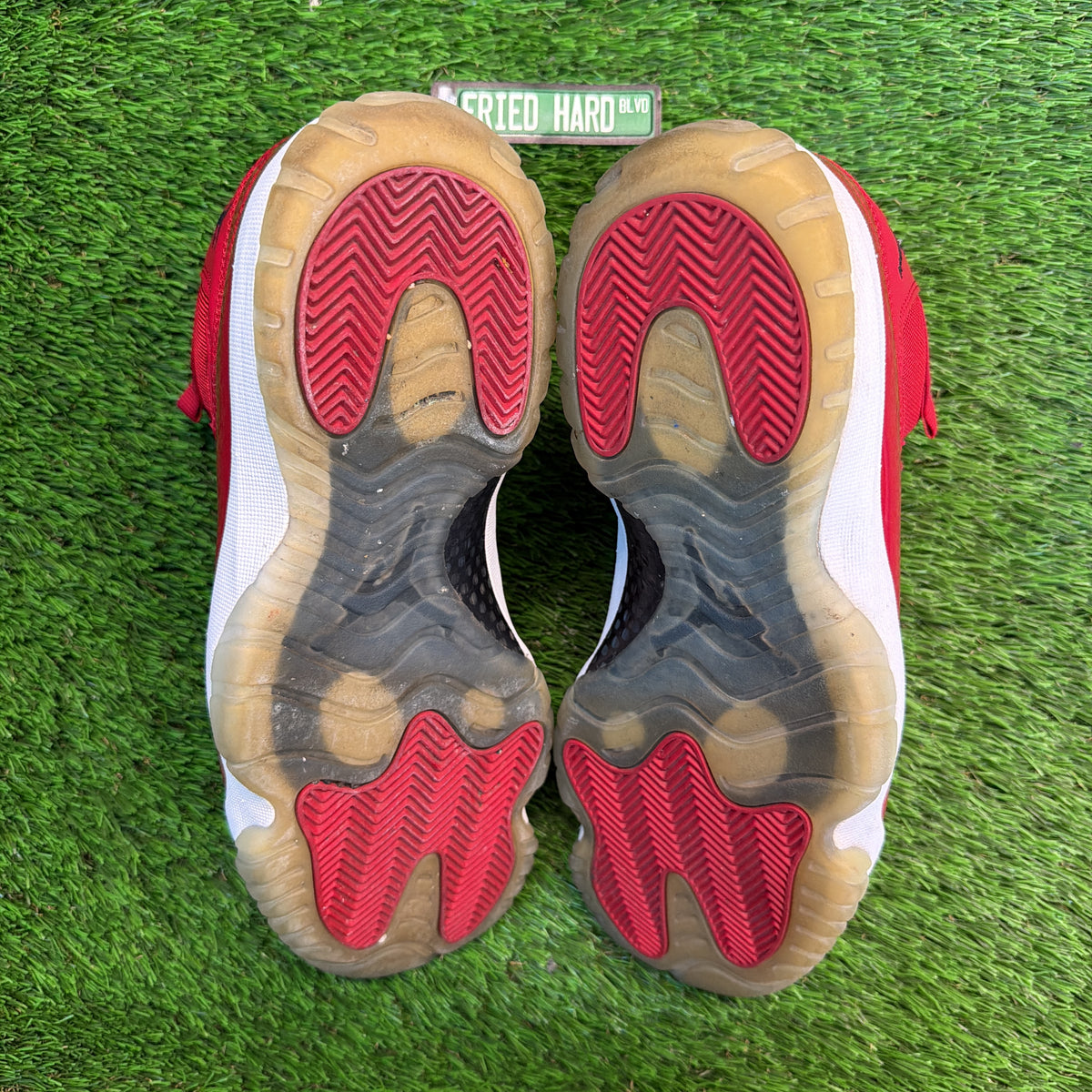 Air Jordan 11 Retro 'Win Like '96' SIZE 11M/12.5W