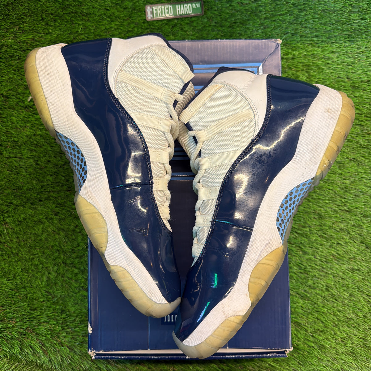 Air Jordan 11 Retro 'Win Like '82' SIZE 11.5M/13W
