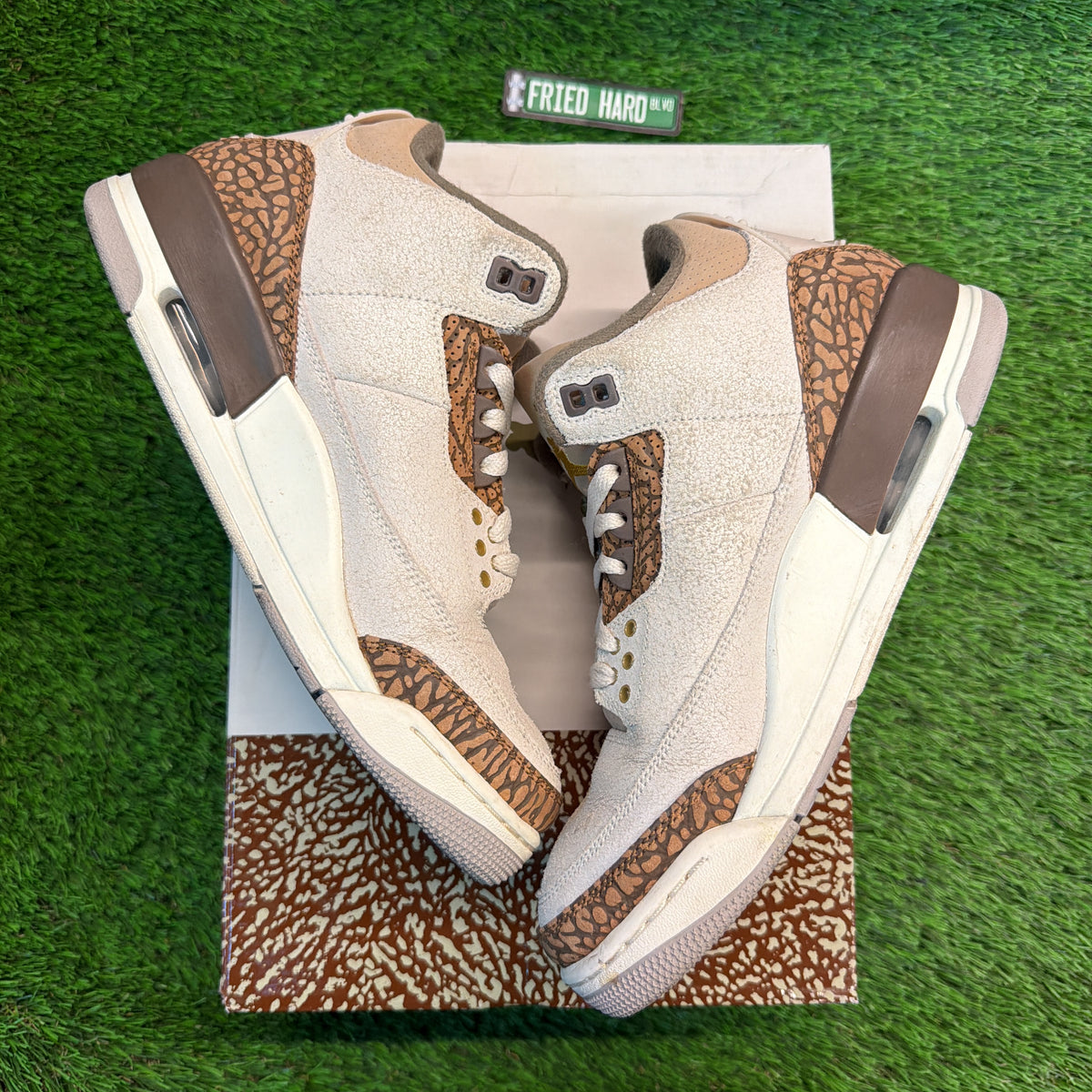 Air Jordan 3 Retro 'Palomino' SIZE 7.5M/9W