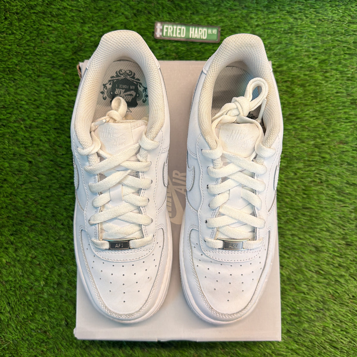 Air Force 1 Triple White (GS) SIZE 6Y/7.5W