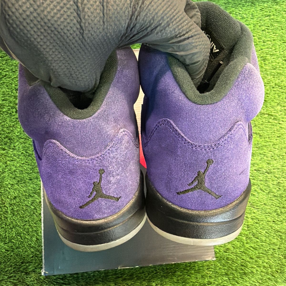 Air Jordan 5 Retro 'Alternate Grape' SIZE 11.5M/13W