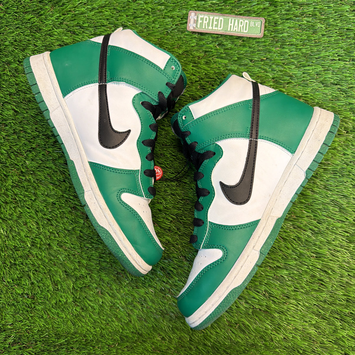 Nike Dunk High GS 'Celtics' SIZE 6.5Y/8W