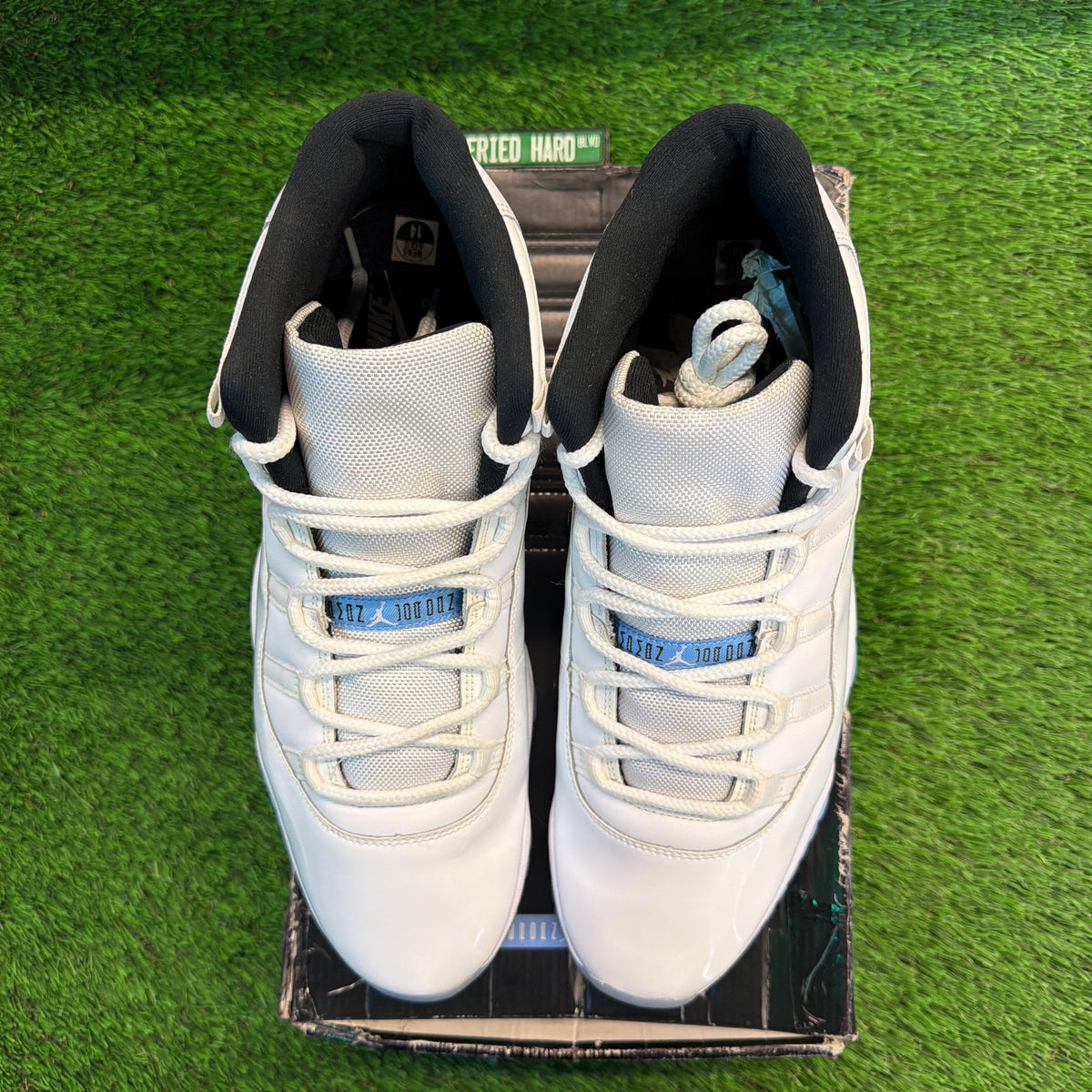 Air Jordan 11 Retro 'Legend Blue' 2014 SIZE 14M/15.5W
