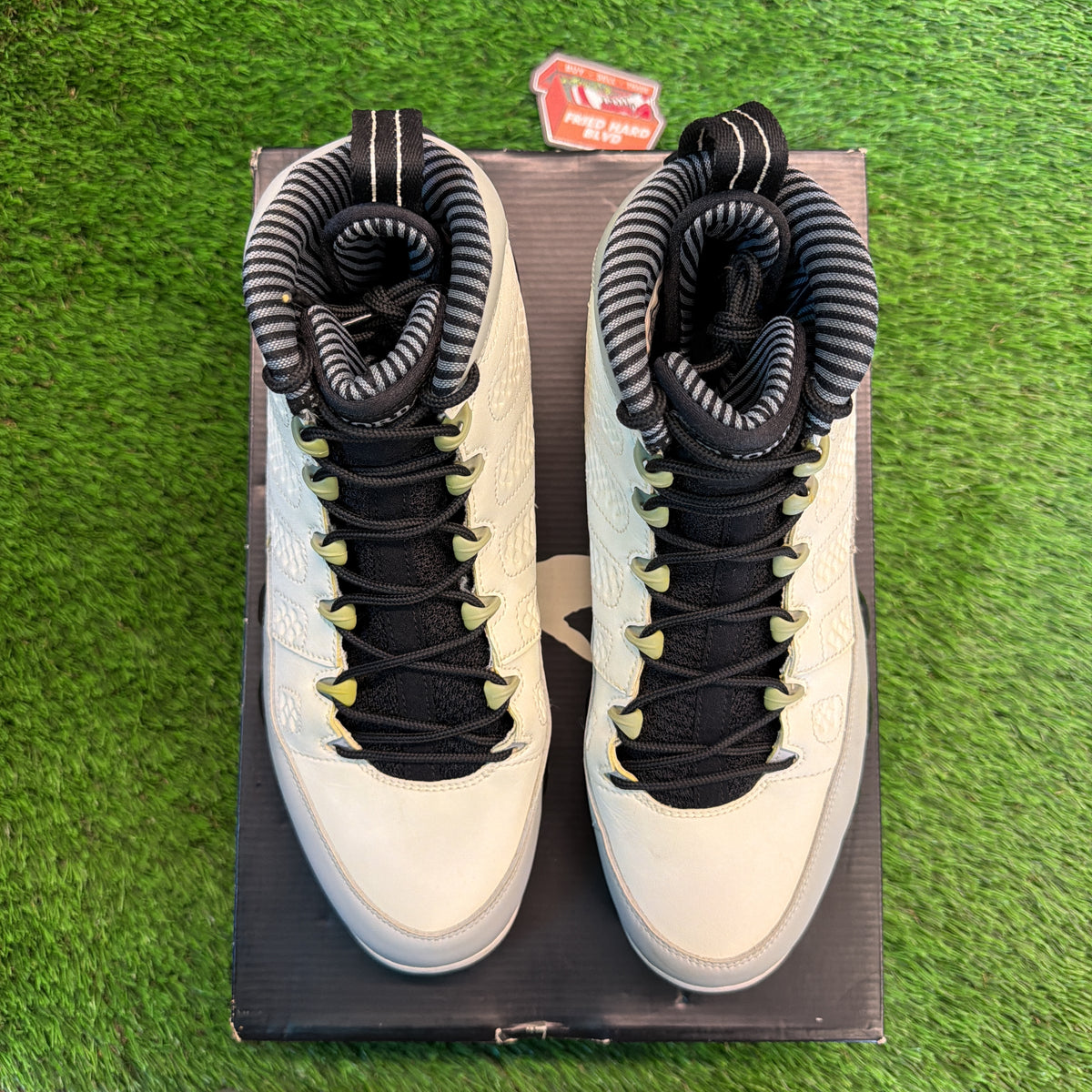 Air Jordan 9 Retro 'Barons' SIZE 9.5M/11W