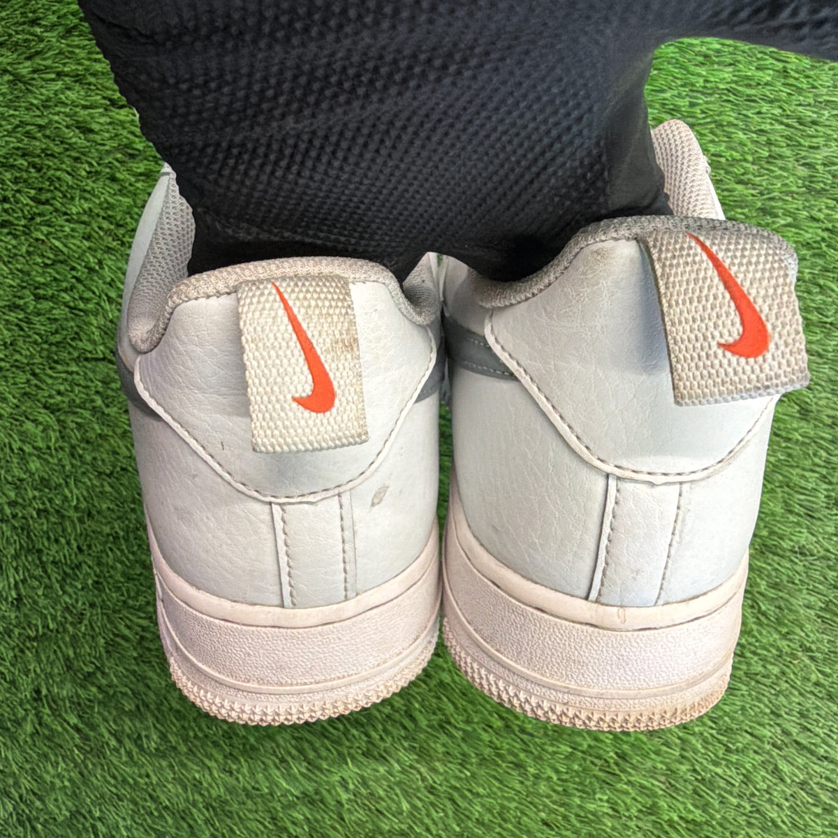Nike Air Force 1 '07 'Photon Dust Safety Orange' SIZE 9.5M/11W