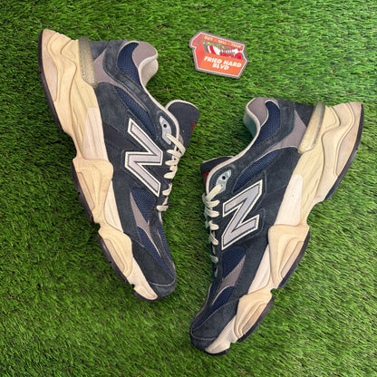 New Balance 9060 'Outerspace' SIZE 9.5M/11W