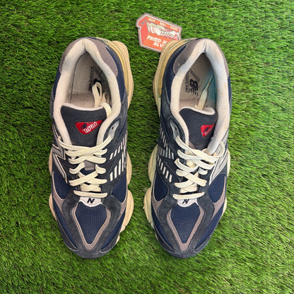 New Balance 9060 'Outerspace' SIZE 9.5M/11W